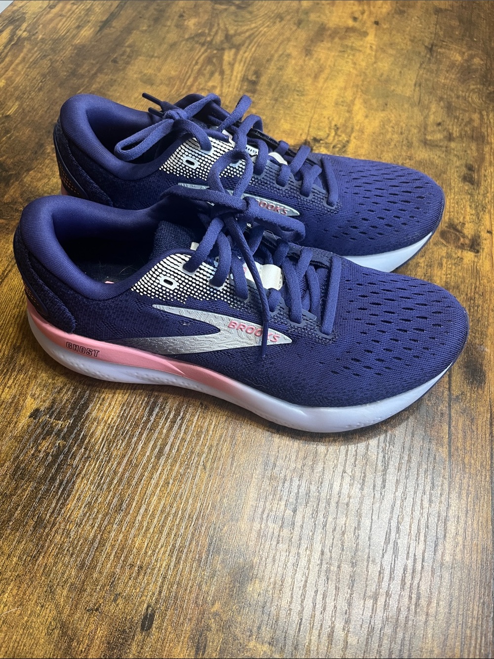 Brooks Ghost 16